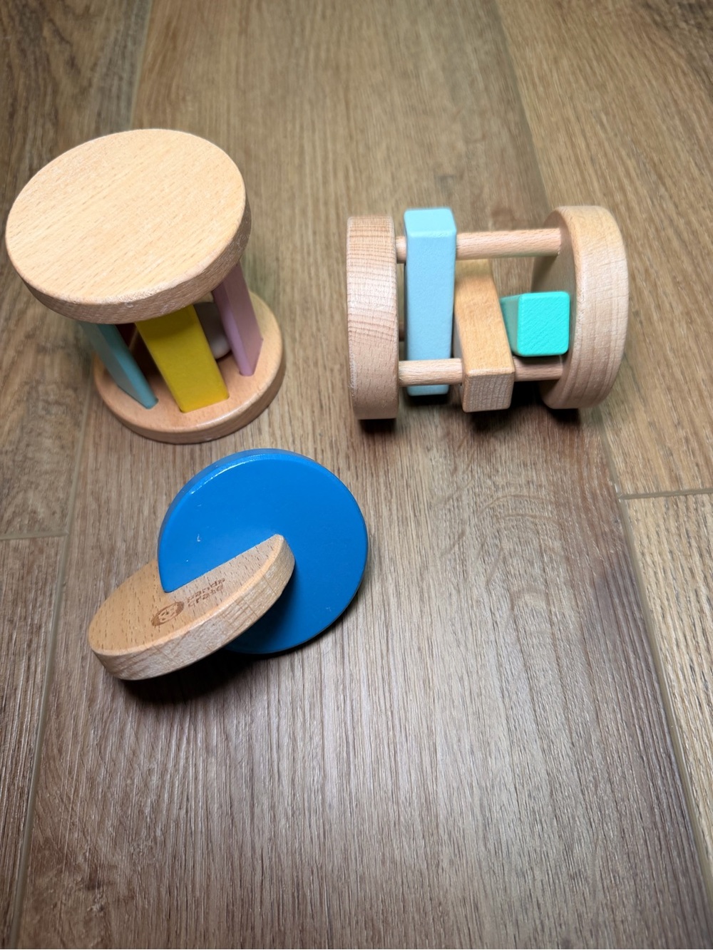 KiwiCo Panda Crate 3 Wooden Montessori Developmental Toy Rattles Transfer Discs - Picture 6 of 11
